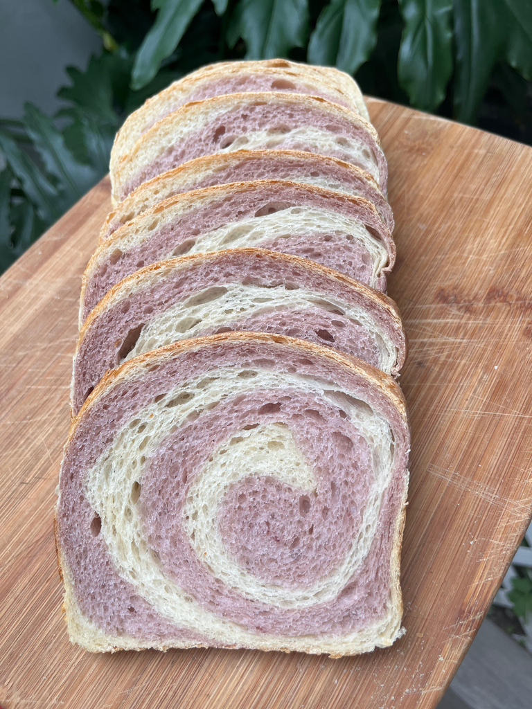 Pan de caja Camote Morado (mediana)